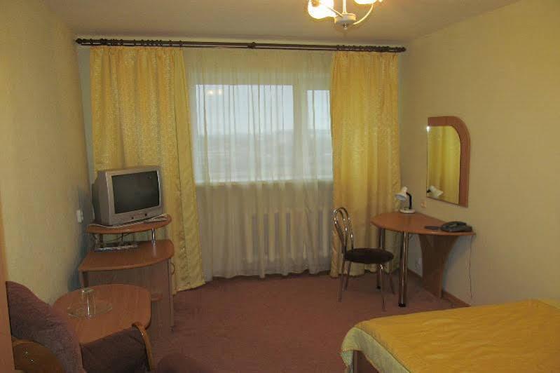 Hotel Vetraz Vitebsk Esterno foto