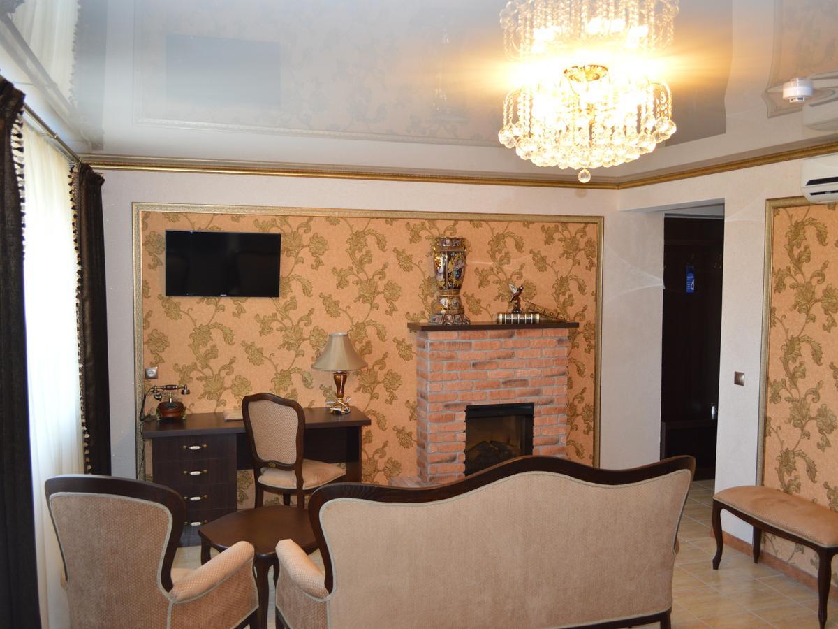 Hotel Vetraz Vitebsk Esterno foto