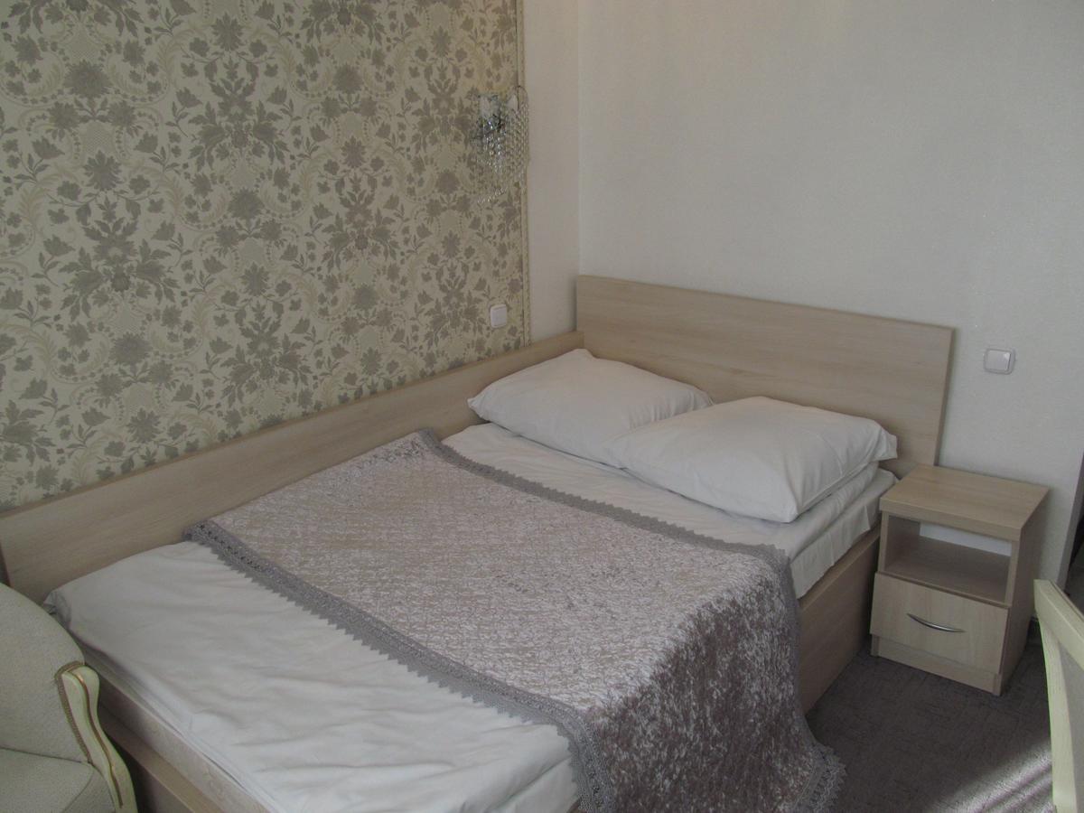 Hotel Vetraz Vitebsk Esterno foto
