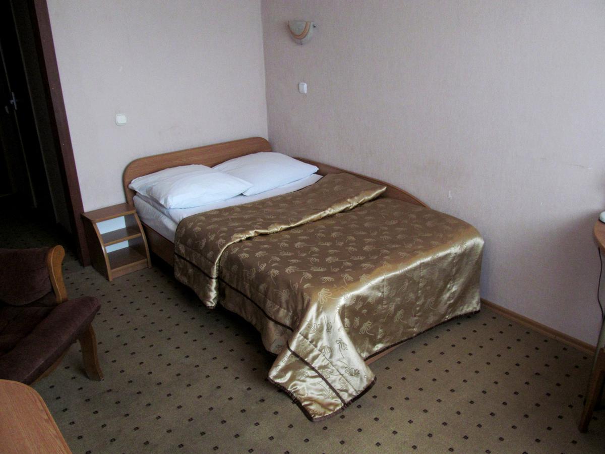 Hotel Vetraz Vitebsk Esterno foto