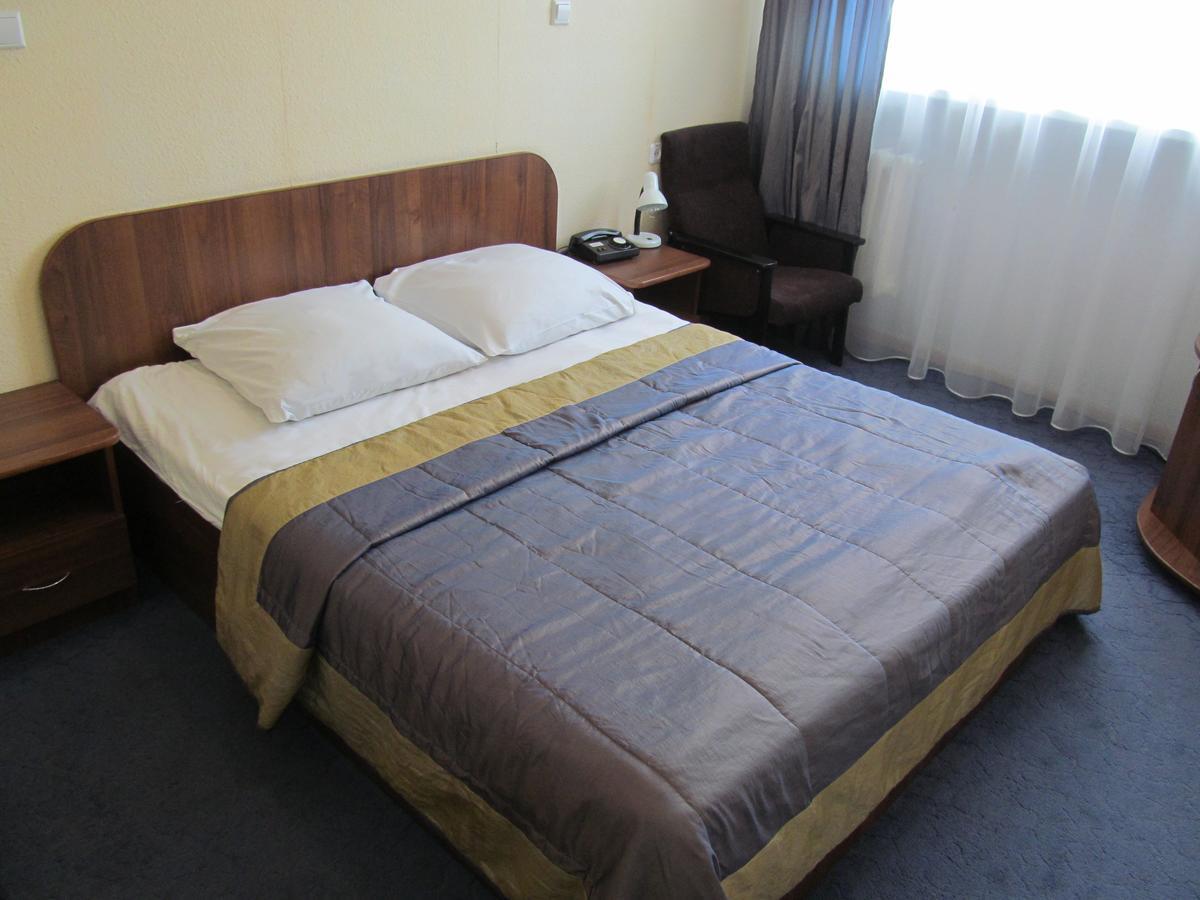Hotel Vetraz Vitebsk Esterno foto
