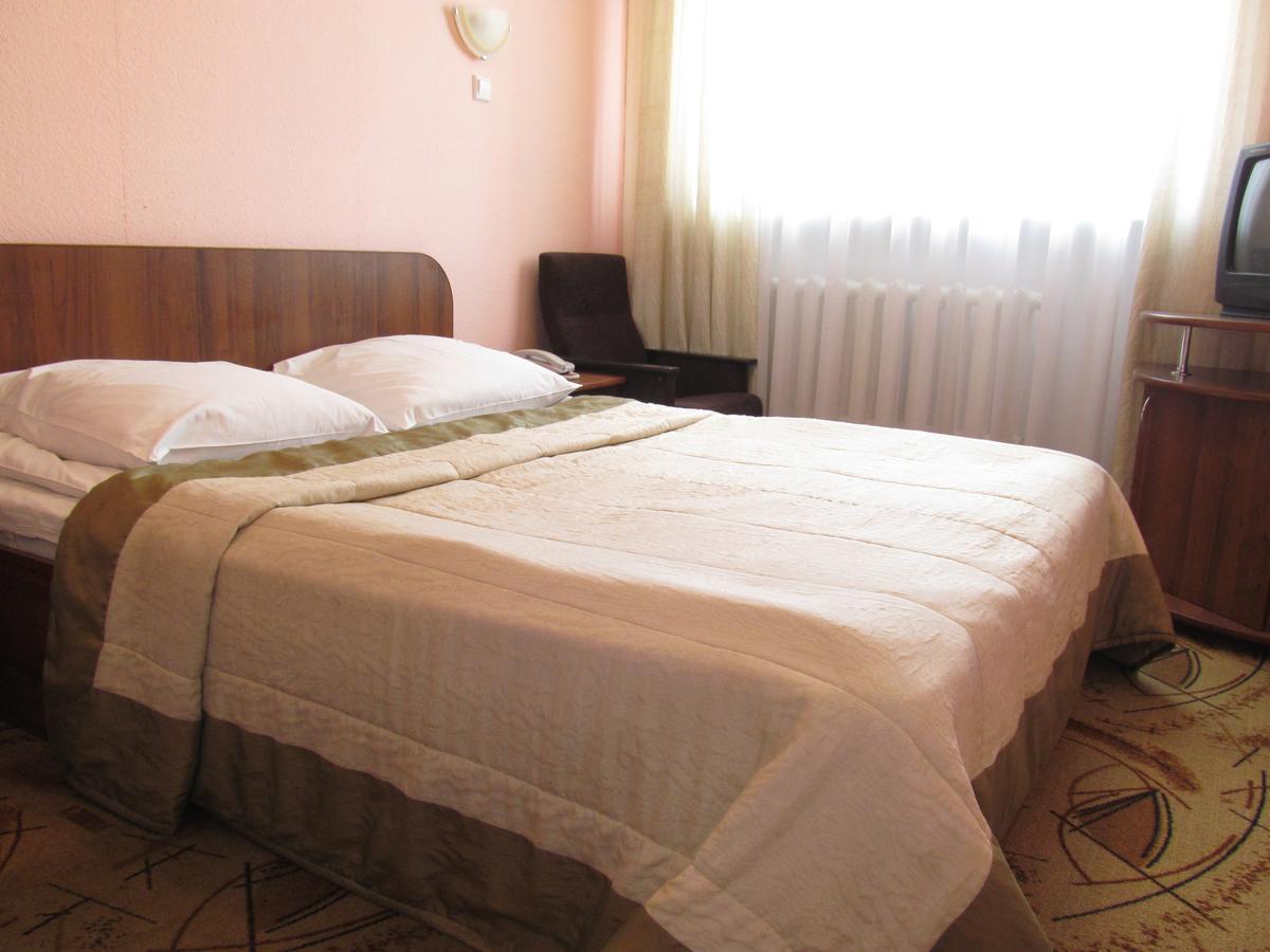 Hotel Vetraz Vitebsk Esterno foto
