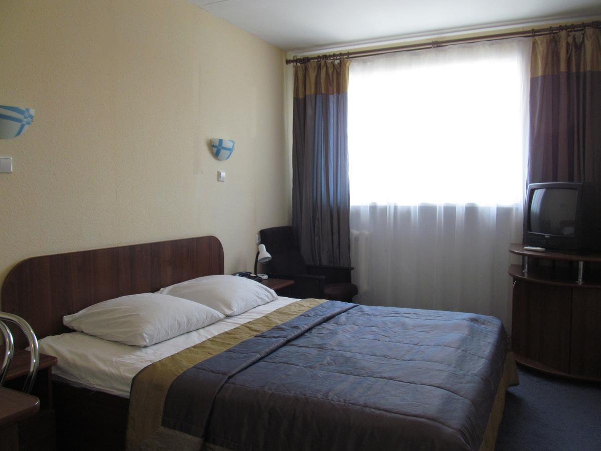 Hotel Vetraz Vitebsk Esterno foto